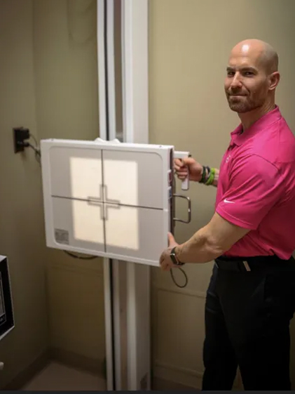 auto accident chiropractor examination in Commack