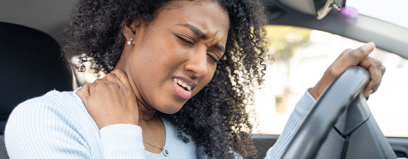 auto accident injury patient in need of neck pain treatment in Commack