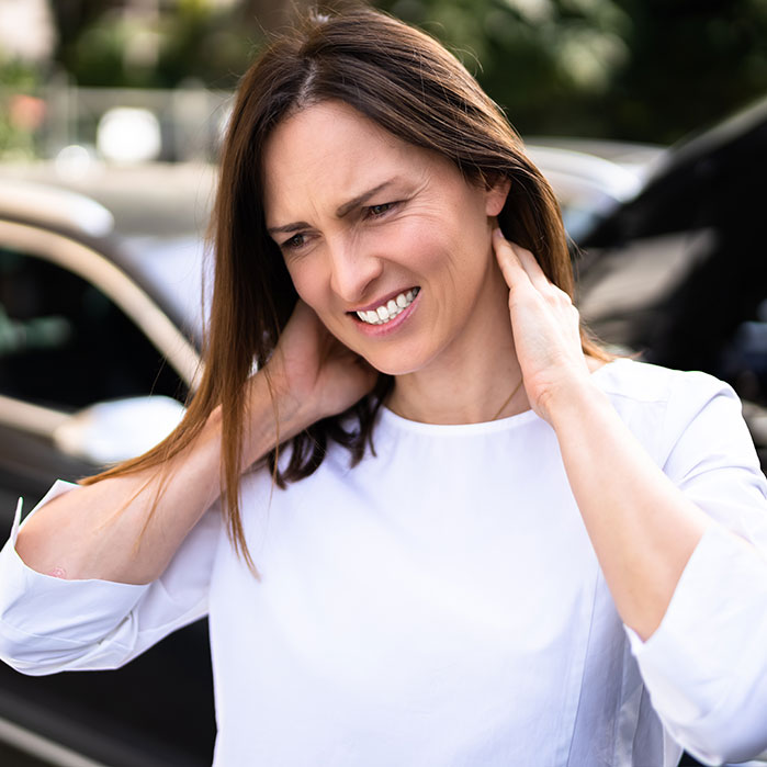 auto accident injury treatment in Commack for whiplash