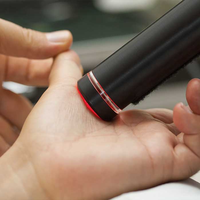 cold laser therapy for auto accident chiropractic treatment in Commack